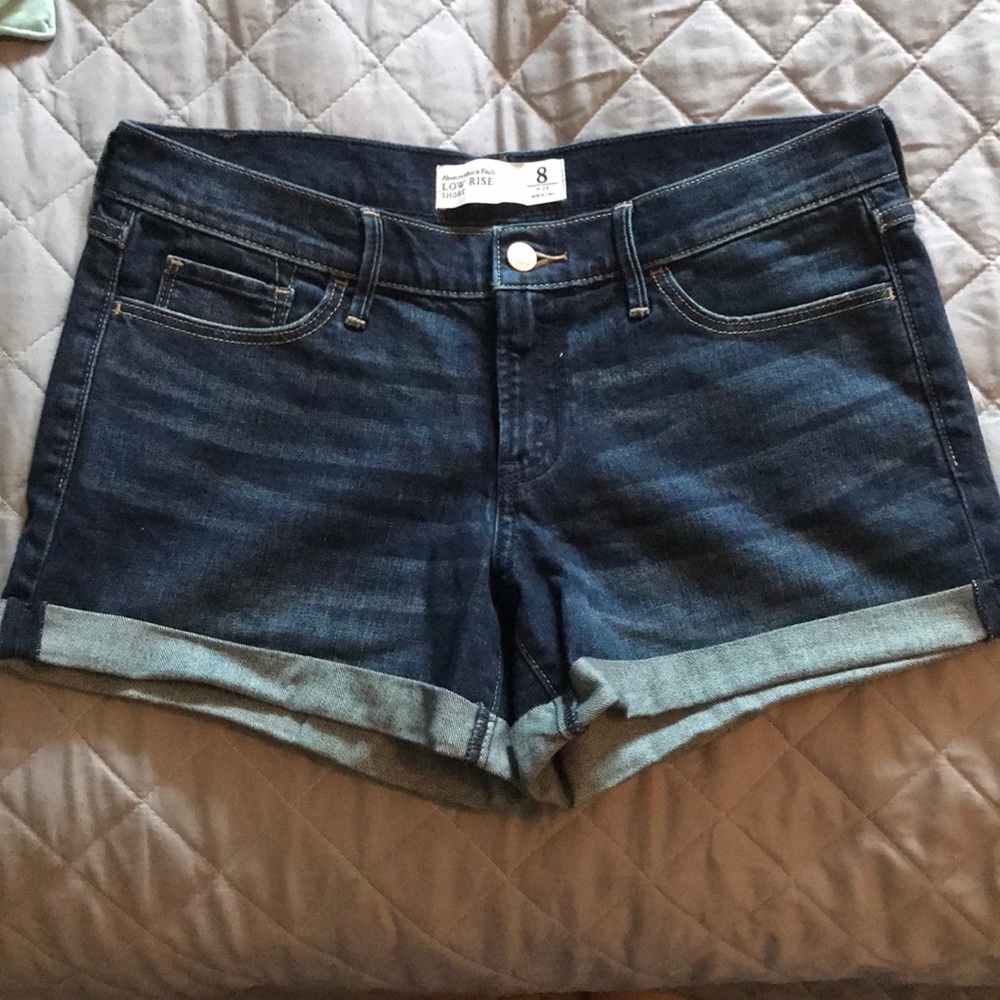 Abercrombie & Fitch Low Rise Shorts